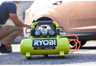 Компрессор безмасляный коаксиальный аккумуляторный RYOBI R18AC-0 (без батареи) система
                              ONE +