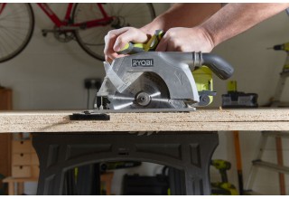 Пила циркулярная RYOBI R18CS-0 (без батареи) система ONE +