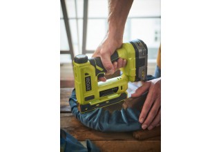 Степлер RYOBI R18ST50-0 (без батареи) система ONE +