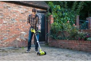 Машина щеточная RYOBI RY18PCA-0 (без батареи) система ONE +