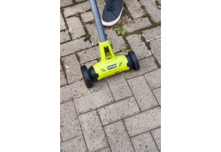 Машина щеточная RYOBI RY18PCA-0 (без батареи) система ONE +