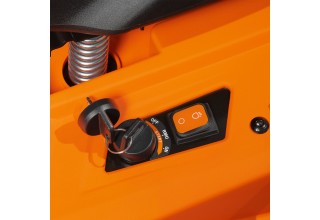 Райдер бензиновый DAEWOO DWR 610