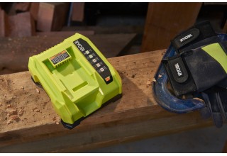 Зарядное устройство RYOBI RY36C60A