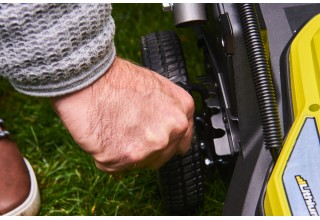 Газонокосилка RYOBI RY18LMX37A-150 система ONE +