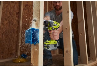 Дрель-шуруповерт RYOBI R18PD7-252S система ONE +