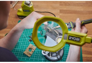 Фонарь с увеличительной линзой RYOBI RML18-0 (без батареи) система ONE +