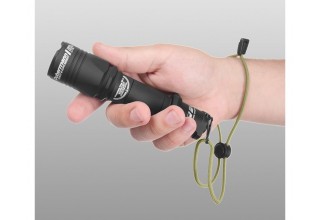 Фонарь Armytek Dobermann XP-L HI Теплый