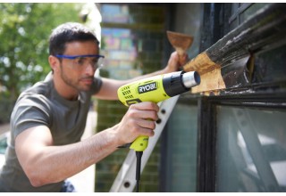 Фен строительный (термовоздуходувка) RYOBI EHG2020LCD
