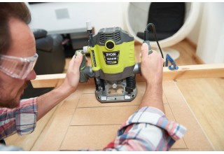 Фрезер RYOBI RRT1600-K