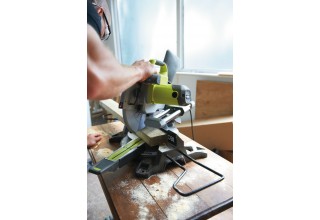 Пила торцовочная RYOBI EMS254L