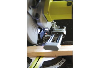 Пила торцовочная RYOBI EMS254L