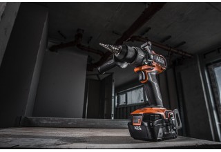 Дрель-шуруповерт аккумуляторная бесщеточная AEG BS18C3BL-402C
