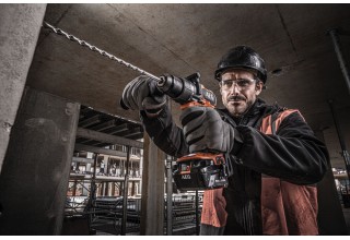 Дрель-шуруповерт ударная аккумуляторная AEG BSB18C3BL-402C