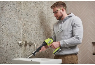 Пистолет для герметика RYOBI RCG18-0 (без батареи) система ONE +
