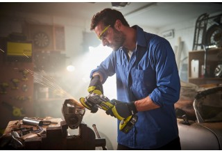 Углошлифмашина RYOBI R18AG7-140S система ONE +