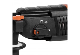 Перфоратор DAEWOO DAH 820