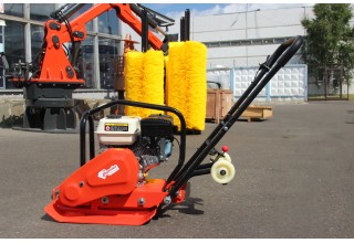 Виброплита Impulse VP60L Loncin G200F (колеса)
