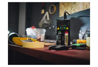 Зарядное устройство Armytek Uni C2 Plug Type C