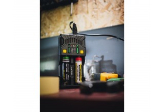 Зарядное устройство Armytek Uni C2 Plug Type C