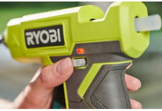 Термоклеевой пистолет RYOBI RGLU18-0 система ONE +