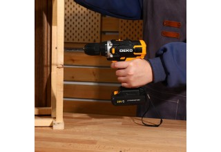 Дрель-шуруповерт аккумуляторная DEKO Banger 20V ONE + 083-1110